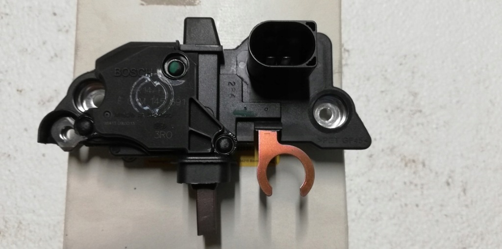 Купить Регулятор напряжения генератора 06f903803ax audi vw