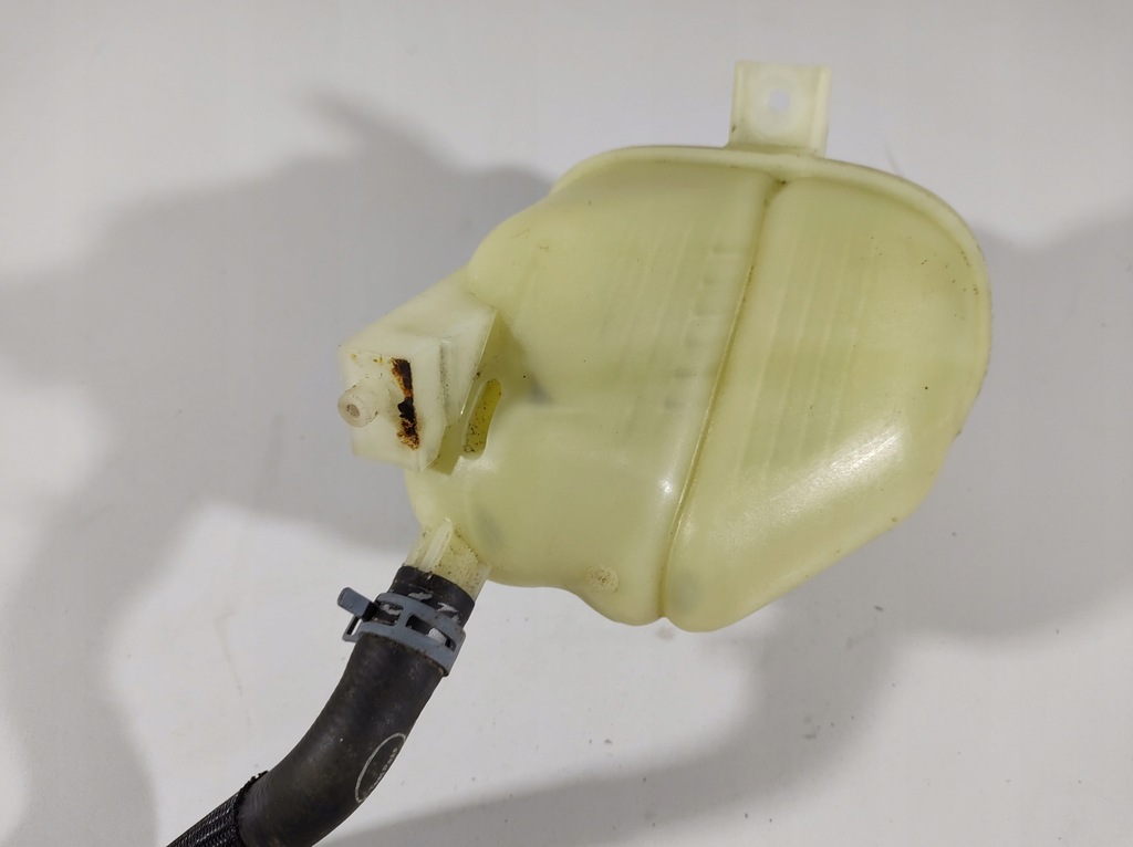 фото №7, Infiniti q50 2.2 d 13- бачок расширительный