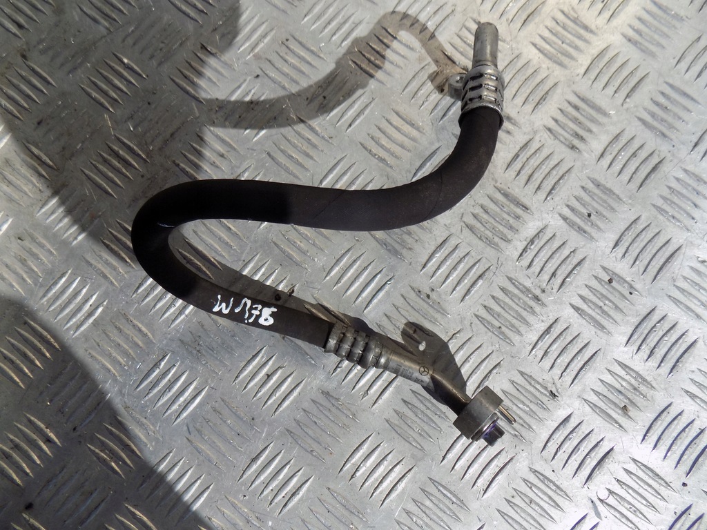 фото №4, Infiniti q30 w176 w246 трубка шланг кондиционера