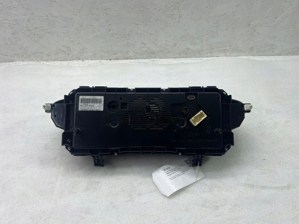 фото №9, Peugeot 3008 ii 2018 счетчик / спидометр