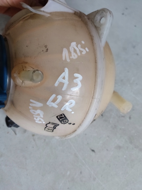 фото №4, Audi a3 1.8tfsi бак расширительный