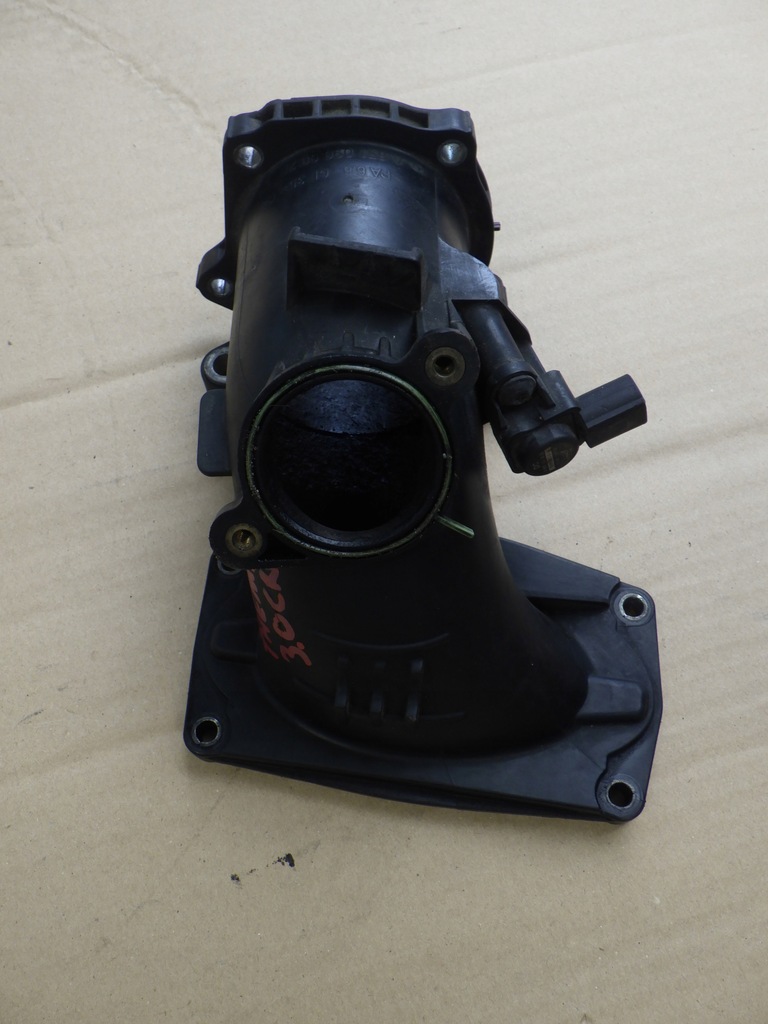 фото №2, Воздухозаборник коллектор труба воздуха lancia thema