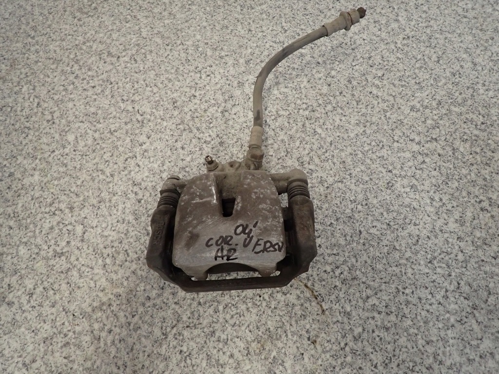 фото №1, Toyota corolla verso 04-07 суппорт задняя правый