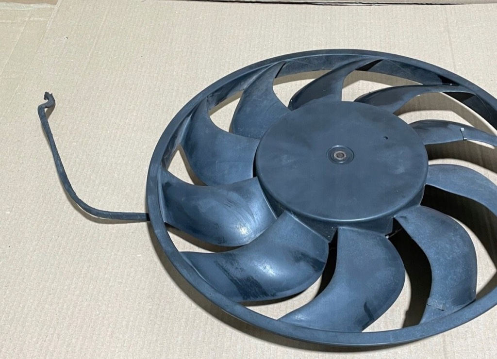 Bmw 7 e65 lift 4.4 d вентилятор радіатора 6948337-01 Недорого