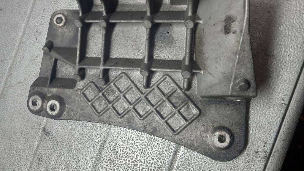 фото №5, Кронштейн двигуна nissan primera p12 1.9dci 03r 11252bv000