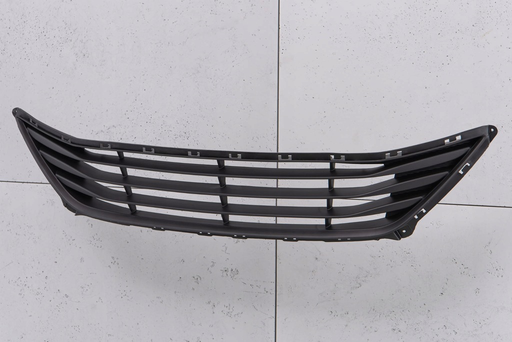 фото №8, Hyundai elantra v md 2010-2013 решётка бампера средняя 865603x700