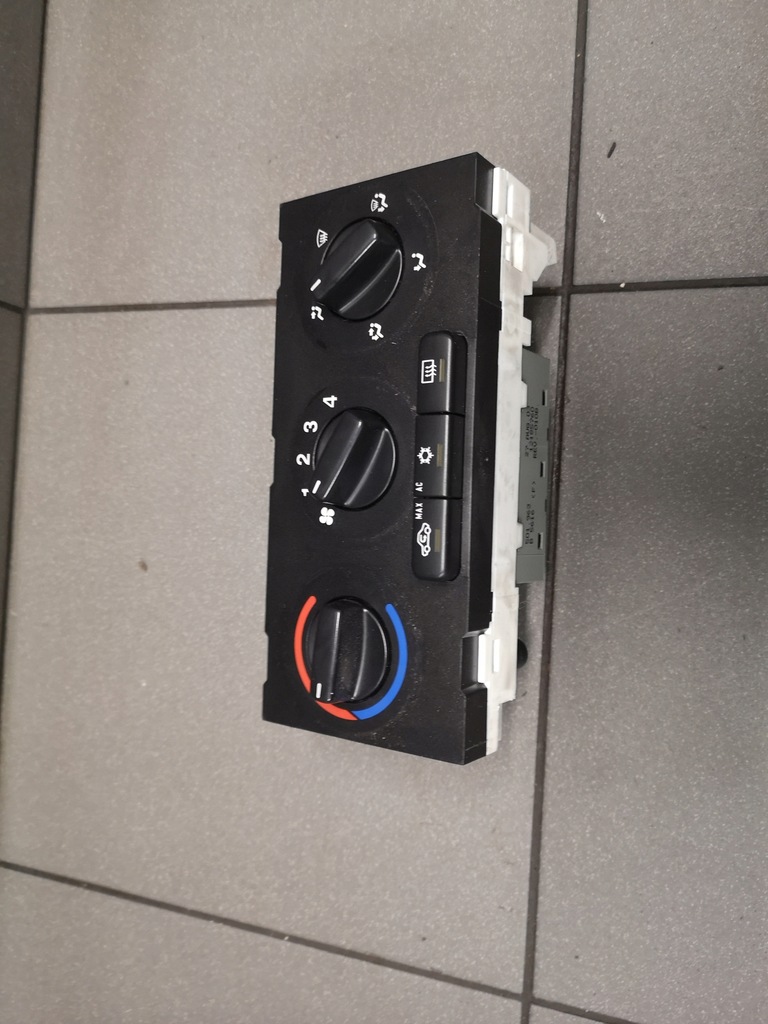 фото №1, Панель обдув кондиционера opel zafira a b5690