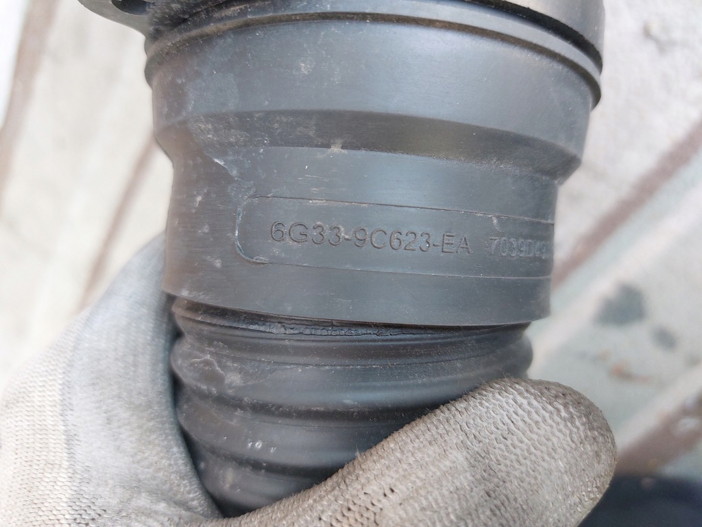 фото №5, Шланг тройник воздуха aston martin vantage 4.7 6g33-9d609-bd