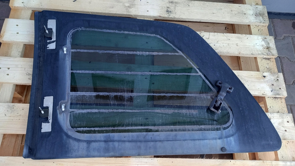 фото №2, Скло кузовна права mazda mpv