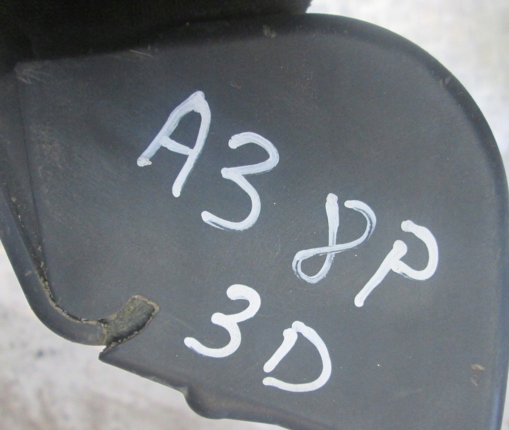 фото №3, Шторка багажника задня сітка audi a3 8p 3d