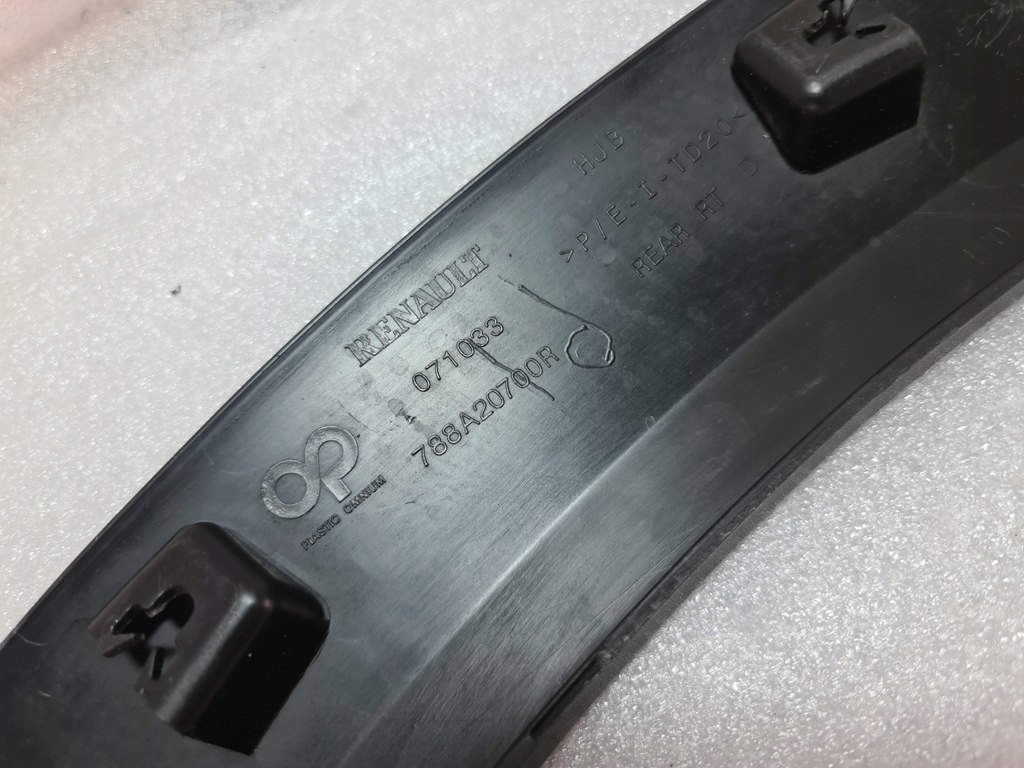 фото №12, Renault captur ii молдинг накладка крыла правый задняя правая задняя 788a20700r