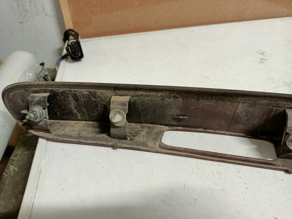 фото №5, Накладка крышки задняя peugeot 207 hb kknb