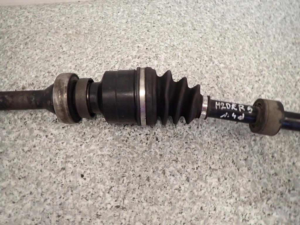 фото №4, Mazda2 mazda 2 ii 08-13 1.4d привідний вал права довга з підпора
