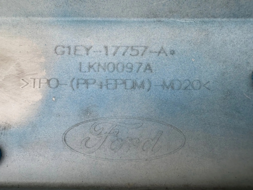 фото №9, Бампер ford focus mk3 rs оригинал нет клеёный