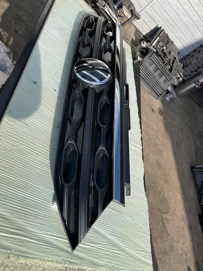 фото №2, Vw t-roc lift решітка радіатора решітка радіатора+ радар distronic 2ga853653h 2ga853651 2q0907561j