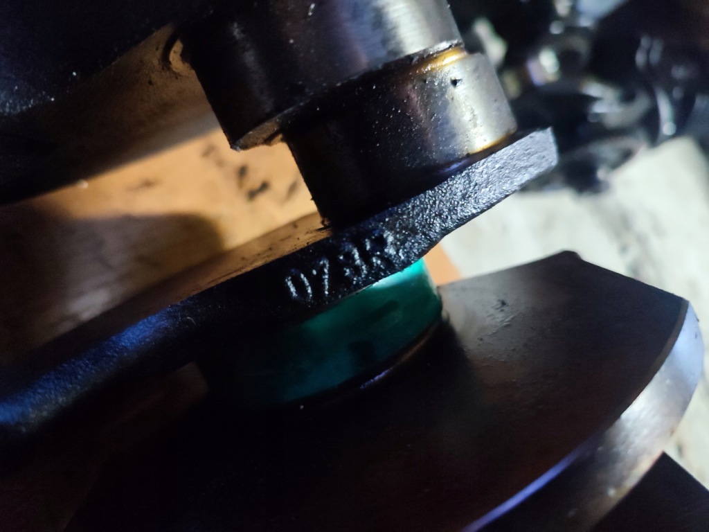 Wał коленчатый с вкладышами audi 2.4 078r с Разборки