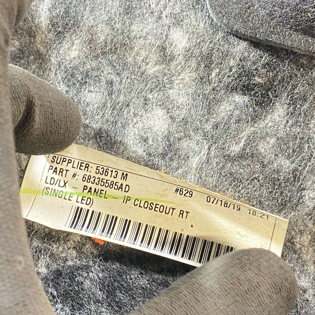 фото №8, Dodge charger 2019 правая сторона панели приборная, консоль