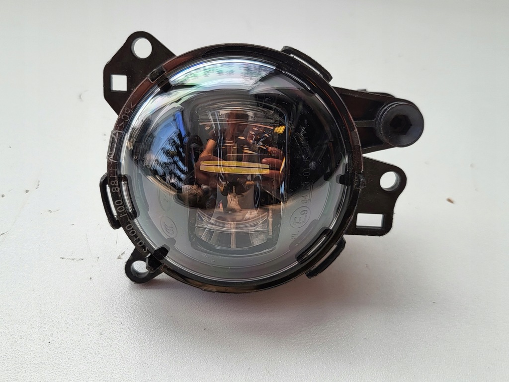 фото №1, Противотуманная фара led левый/правый land rover defender 2019-