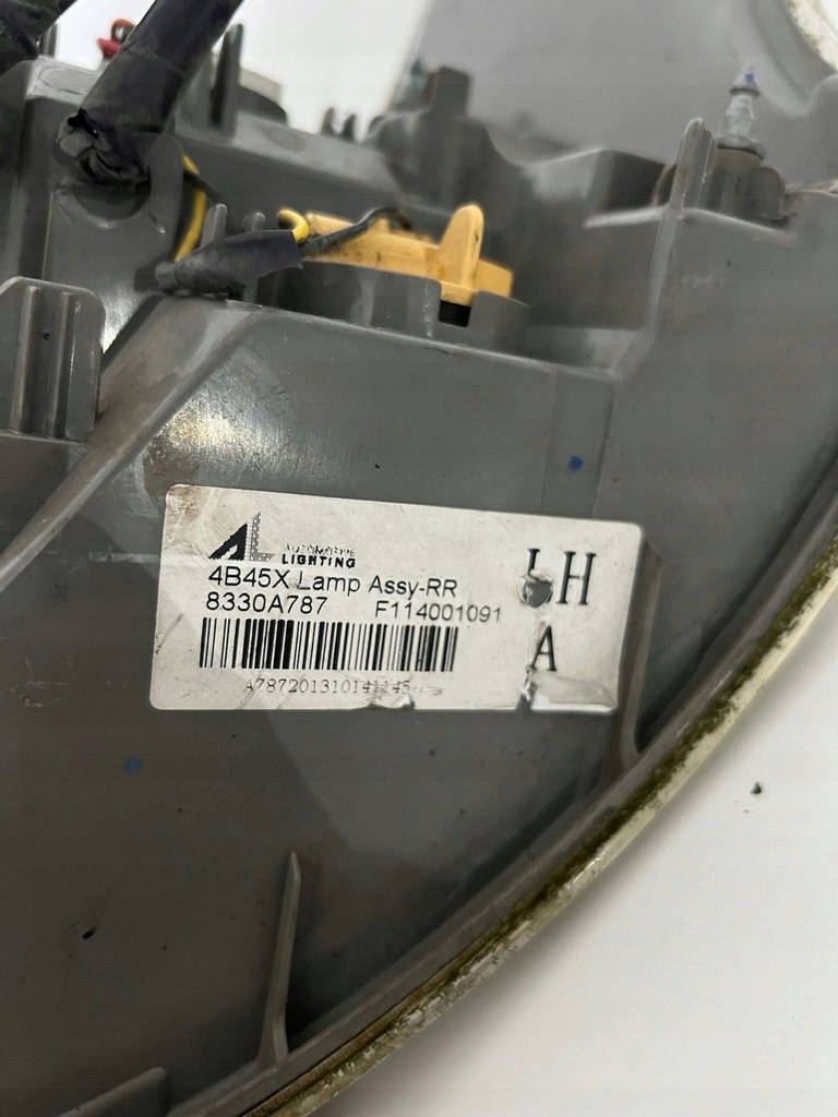 фото №7, Mitsubishi outlander 2013 лампа задня