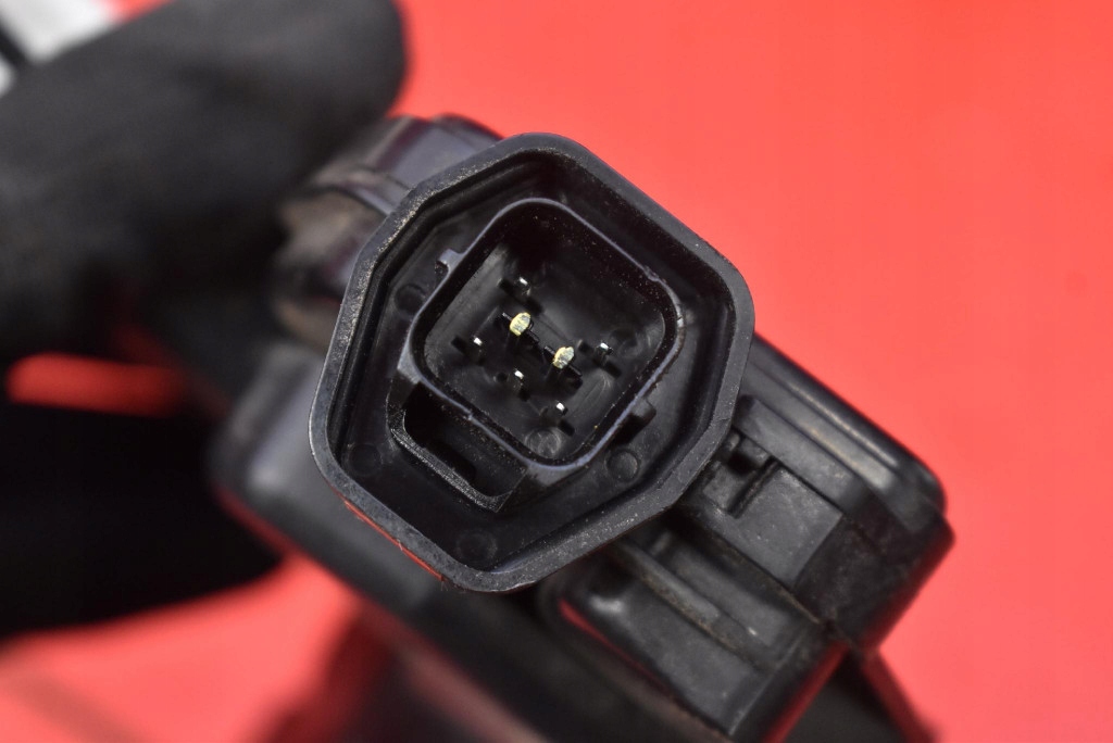 фото №7, Замок дверь правый перед передний eu hyundai santa fe 1 i 00-04