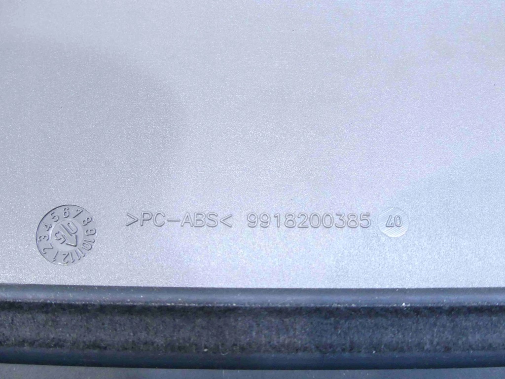 Шторка багажника задний  volvo v50 kombi в Украине