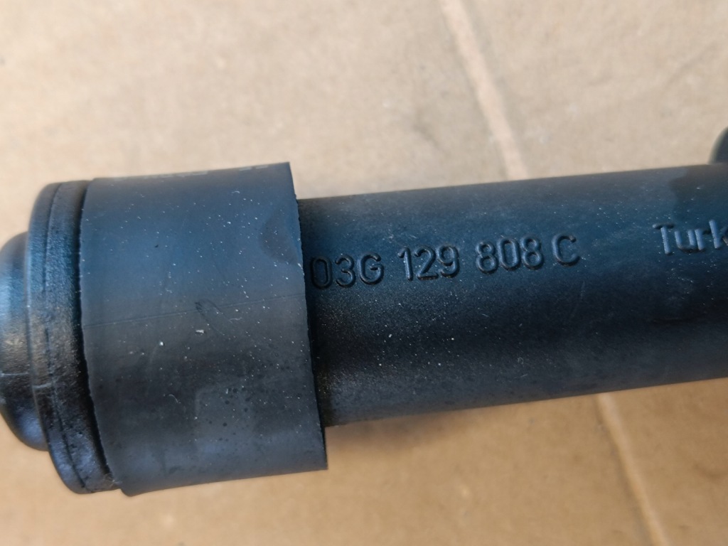 фото №14, Skoda superb 3 kombi 2.0 tdi 140kw 2018r шланг клапан давления 04l131051f