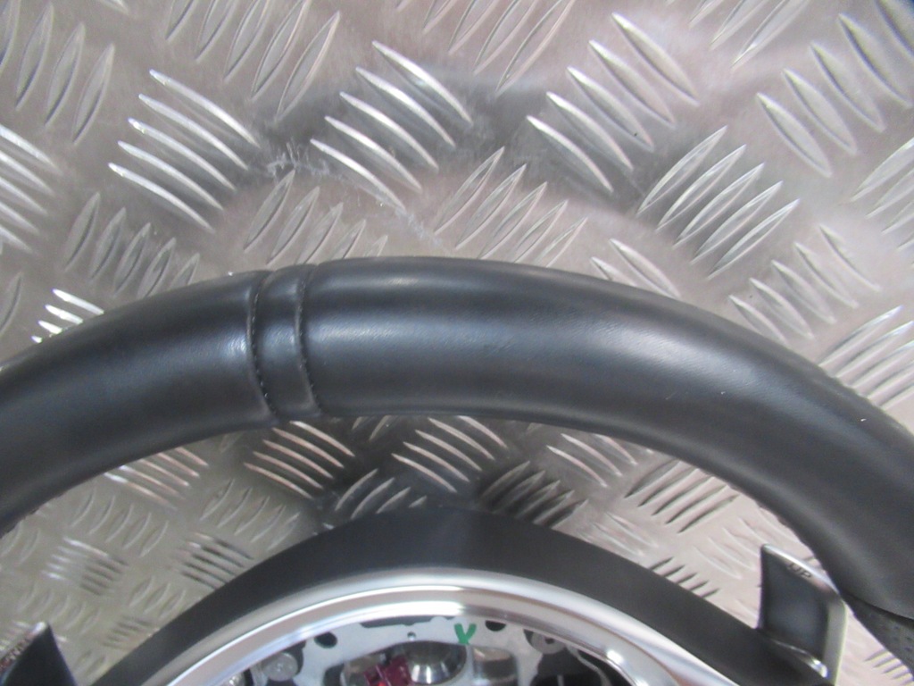 фото №7, Воздуховод mercedes w213 e-klasa 6.3 лепестки переключения amg a2134603400