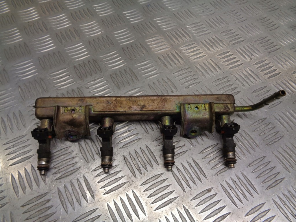 фото №1, Nissan оригинальный номер 16600ax200 клапан впрыскной