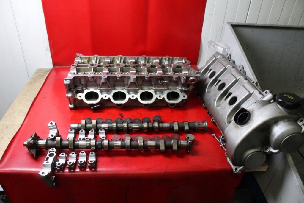 Головка двигуна 948104103 porsche cayenne 1 1 4.5 v8 turbo 450 km 02-07 в Україні