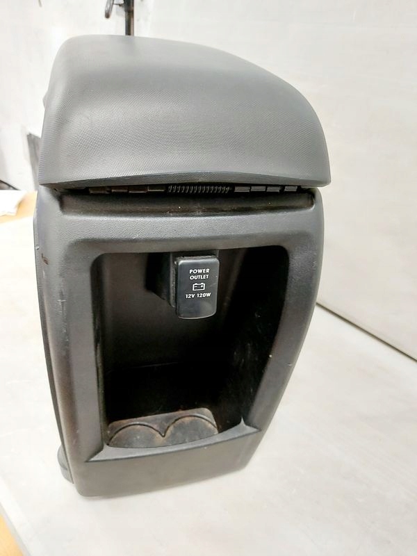 фото №7, Mitsubishi endeavor тунель середній підлокітник