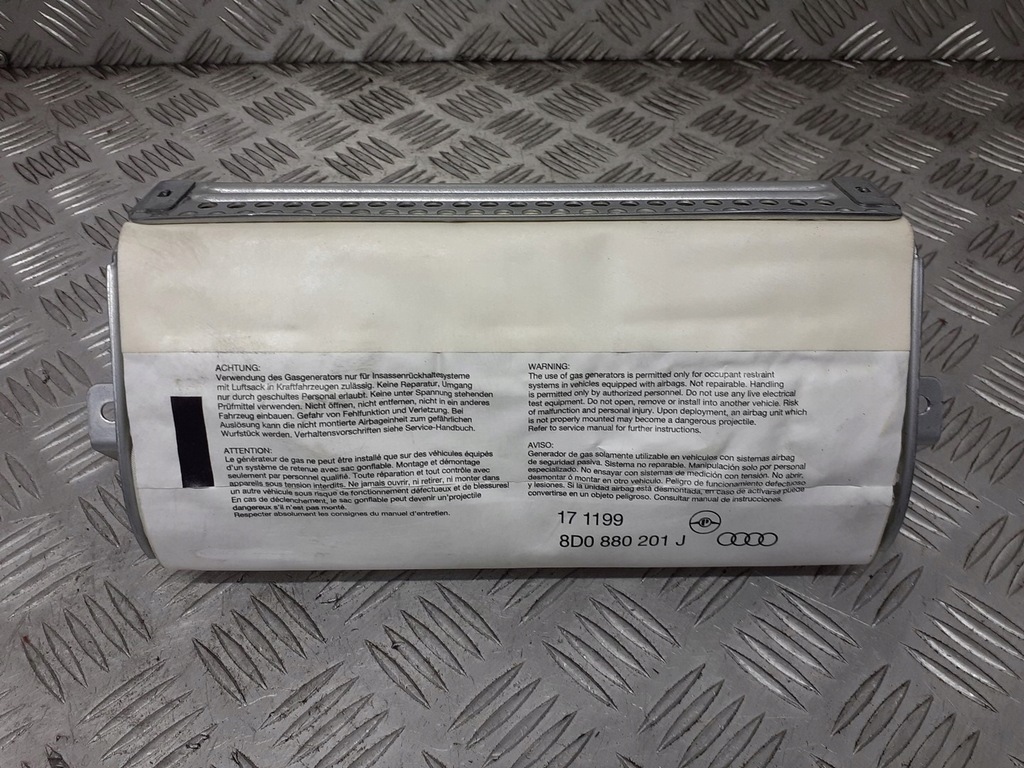 фото №1, Подушка подушка безпеки пасажира audi a4 b5 8d0880201j