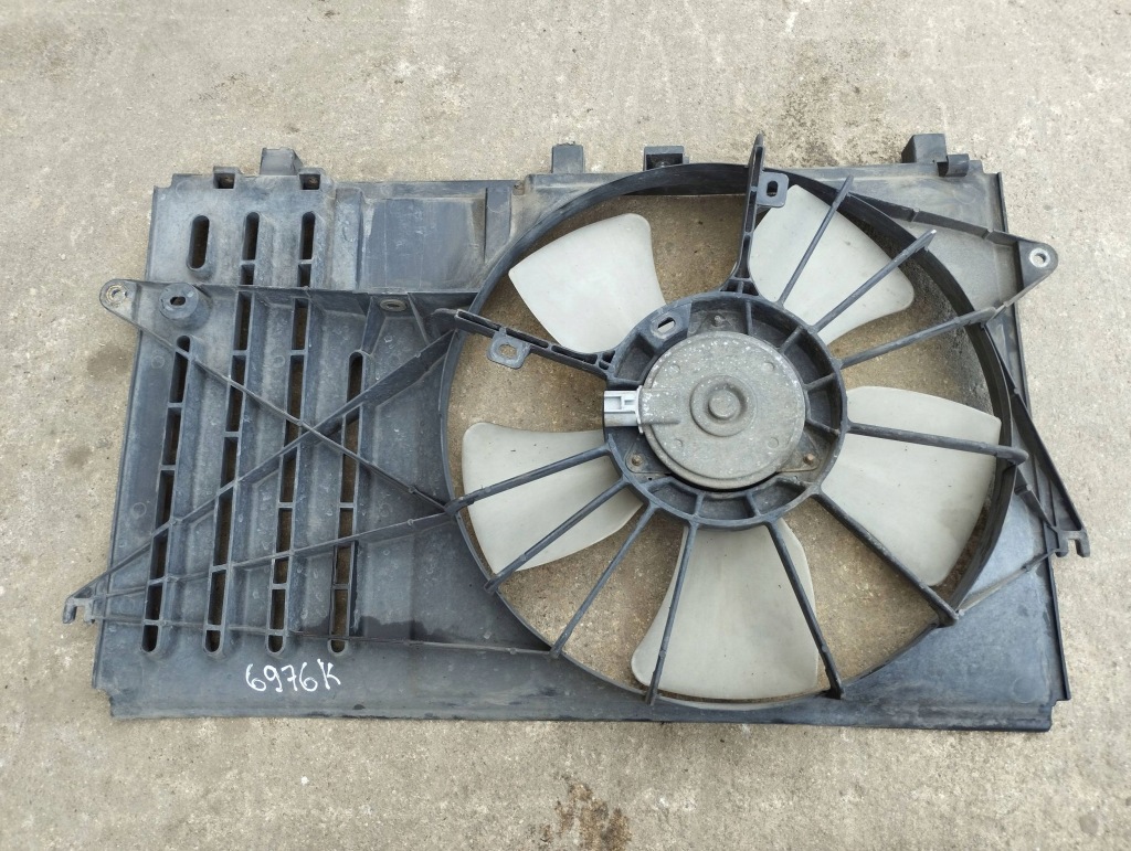 2005 toyota corolla e120 e130 электрический вентилятор радиатора Киев