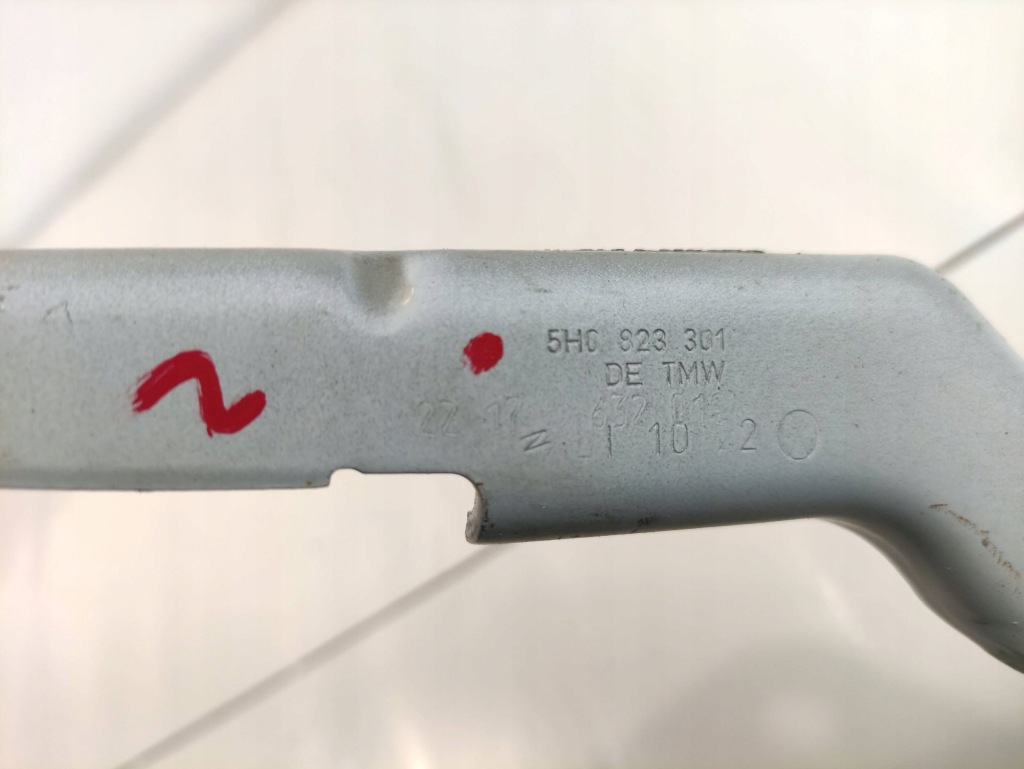 Купить Vw golf viii 8 петля капот левый перед 5h0823301