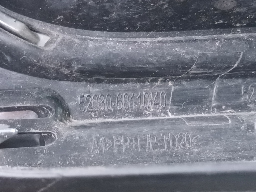 фото №8, Решётка правая передняя toyota land cruiser 150 перед правый