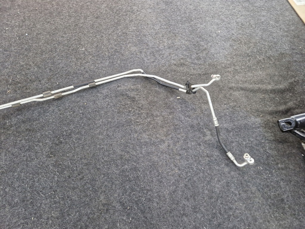 фото №6, Bmw f30 330e шланг кондиціонера охолодження акумулятора гібрид набір 9368338