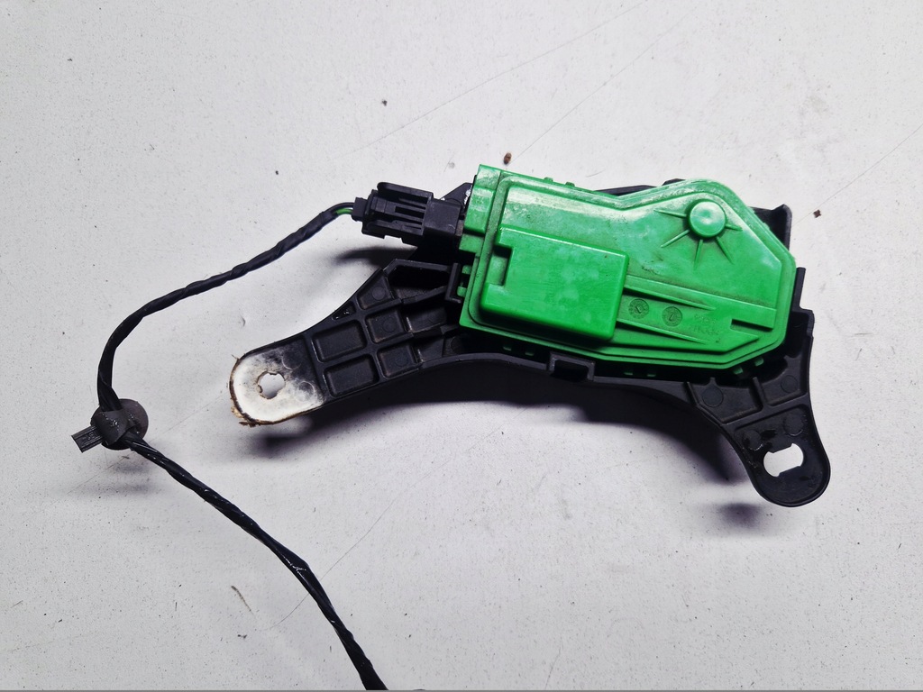 фото №1, Kia ceed ii привід кришка заливної пального