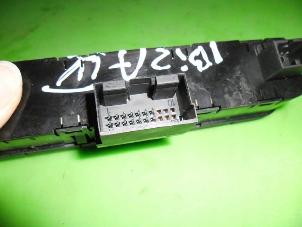 фото №9, Переключатель света аварийных блокировка aux seat ibiza iv 6j 08-12