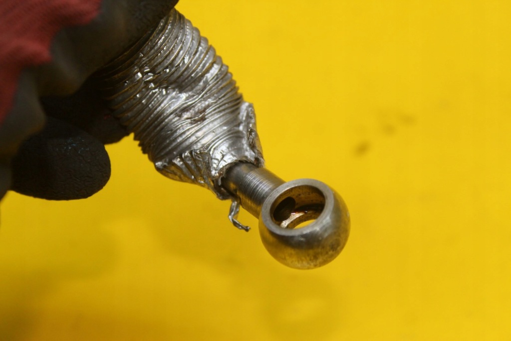 Шланг масляний 03c145140m golf vi 1.4 tsi cav в Україні