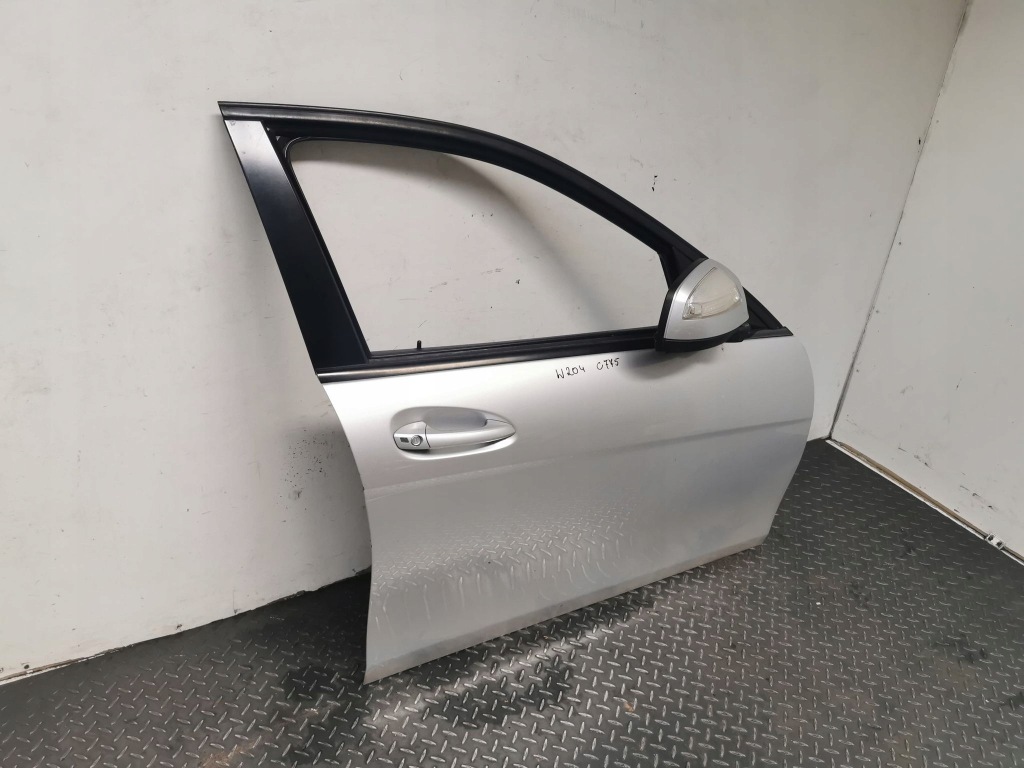 фото №4, Mercedes w204 двері правий перед код лакофарбового покриття c775