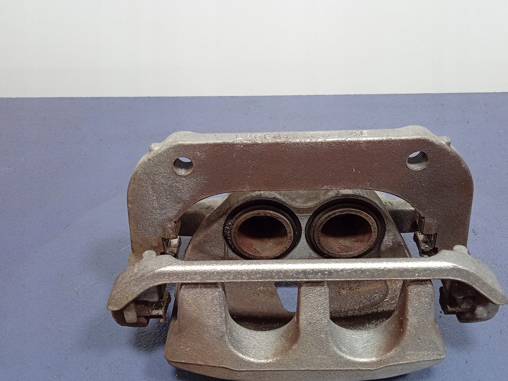 фото №5, Audi q4 e-tron супорт перед лівий скоба 1ea615105h