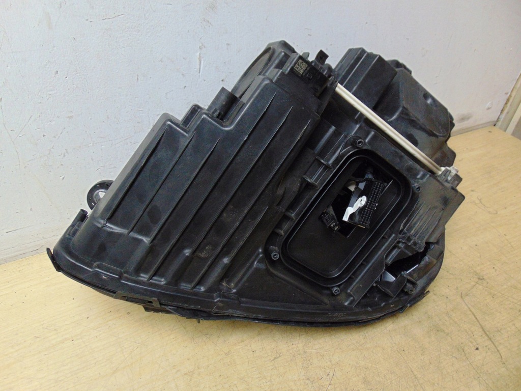 фото №13, Лампа правая перед mercedes w213 lift europa