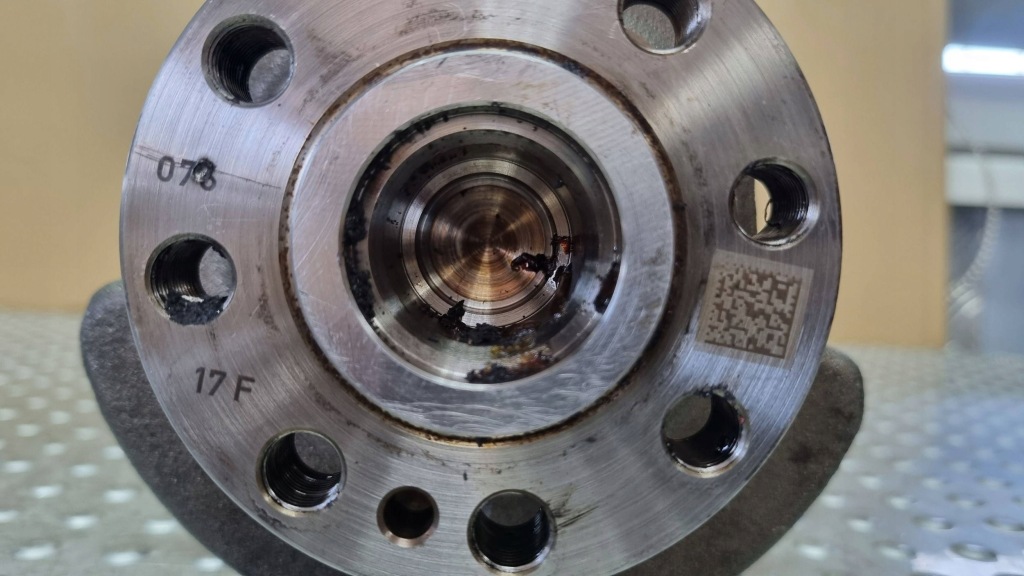 Wał колінчастий номінальний 076105101 vw crafter 2.5tdi bjk bjj bjl bjm ceb Недорого