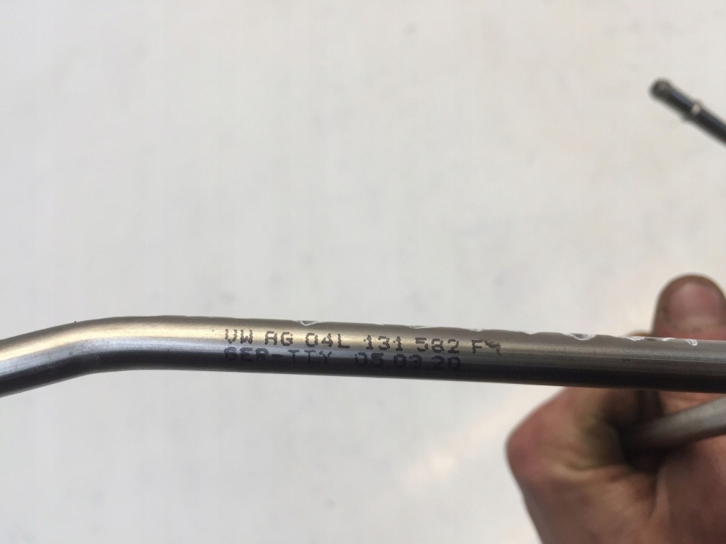 фото №3, Skoda karoq 2021 шланг трубка adblue 04l131582f