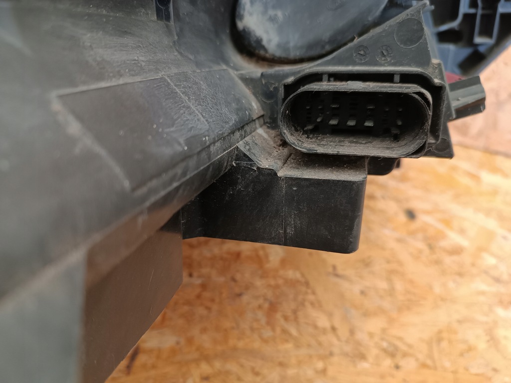 фото №16, Лампа левый перед eu 8u0941031 audi q3 8u 2011- ксенон