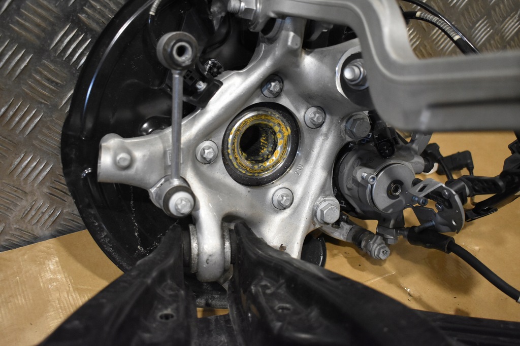 фото №6, Idealne подвеска задняя задние левая mercedes w214 1