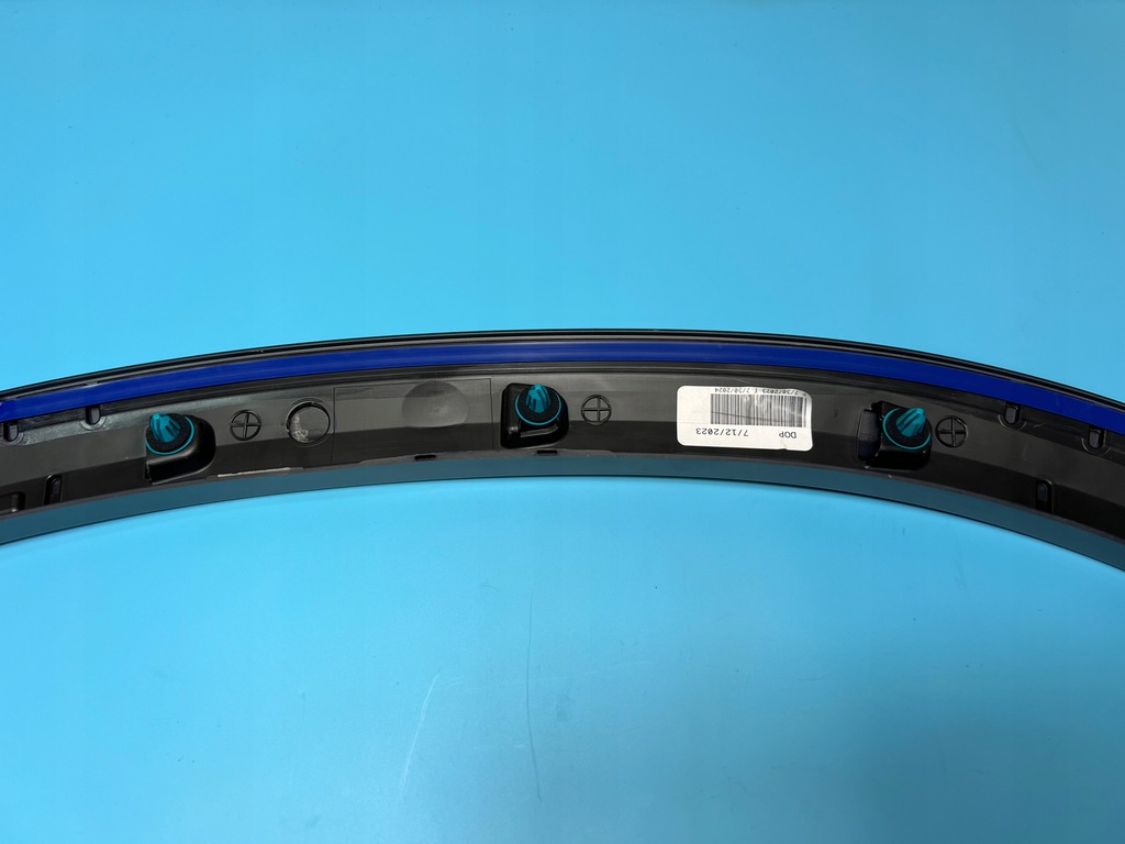 фото №12, Nowa оригинальная молдинг крыла mercedes eqe x294 правый перед a2948807601