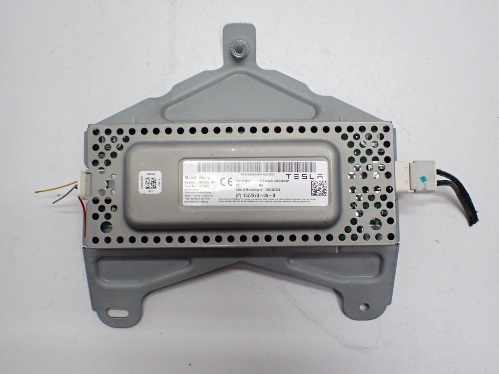 Купить Модуль блок управления радио 1527973-00-d tesla model y 22r