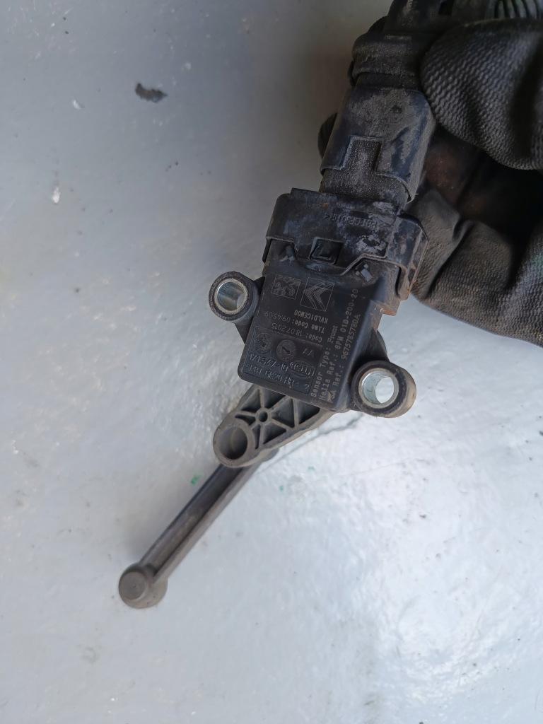 Peugeot 308 ii t9 13r- датчик выравнивание света перед 9875785780a Недорого