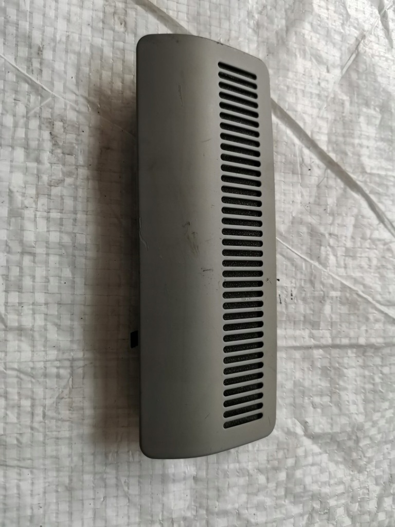 фото №1, Audi a2 защита фонари потолочный 8z095129