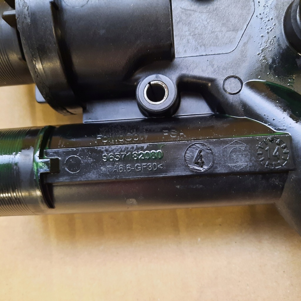 фото №6, Набір корпус термостата 9657182080 do range rover evoque 2.2